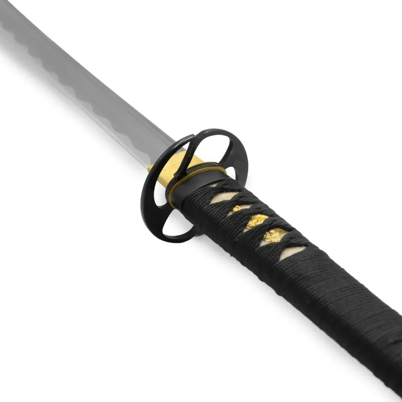 japońska katana z drewnianą sayą