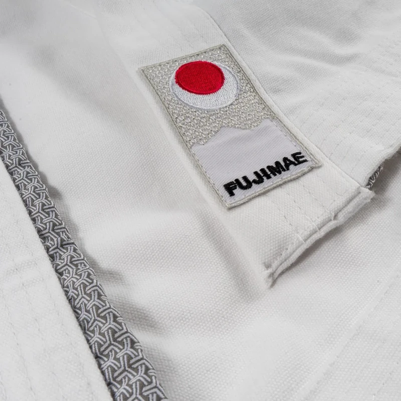 tradycyjne japońskie kimono do karate