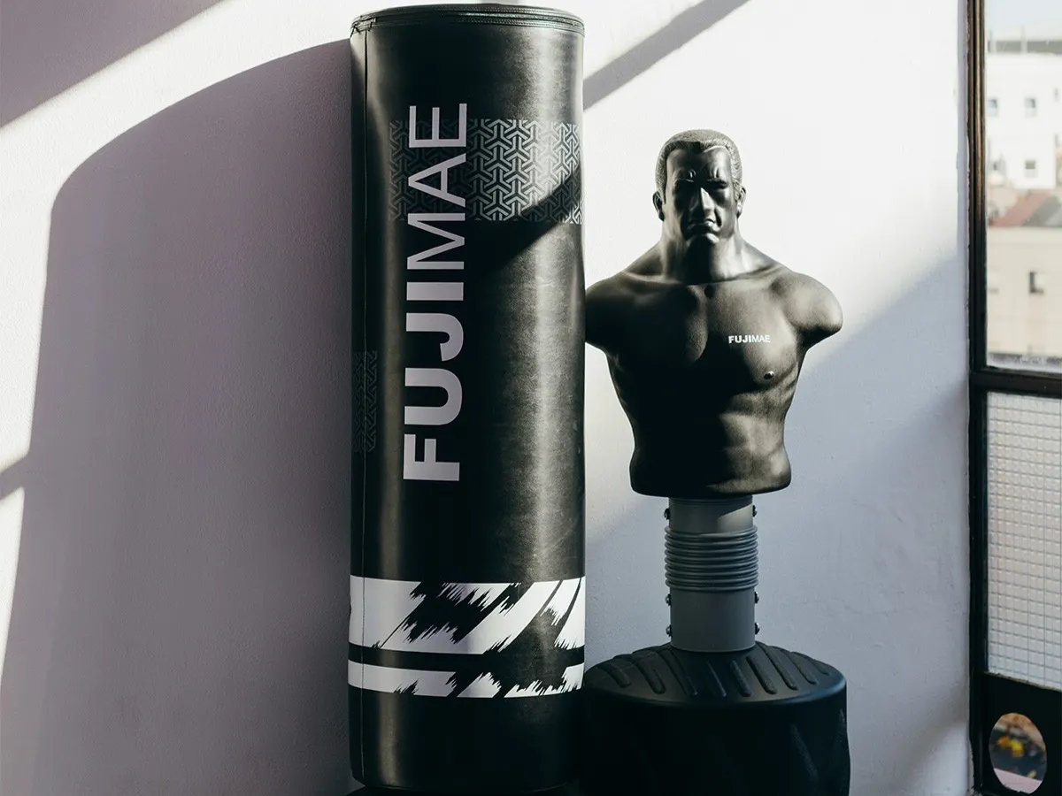 Worek bułgarski, sandbag i worek treningowy w domu – ćwiczenia pod zapasy i MMA