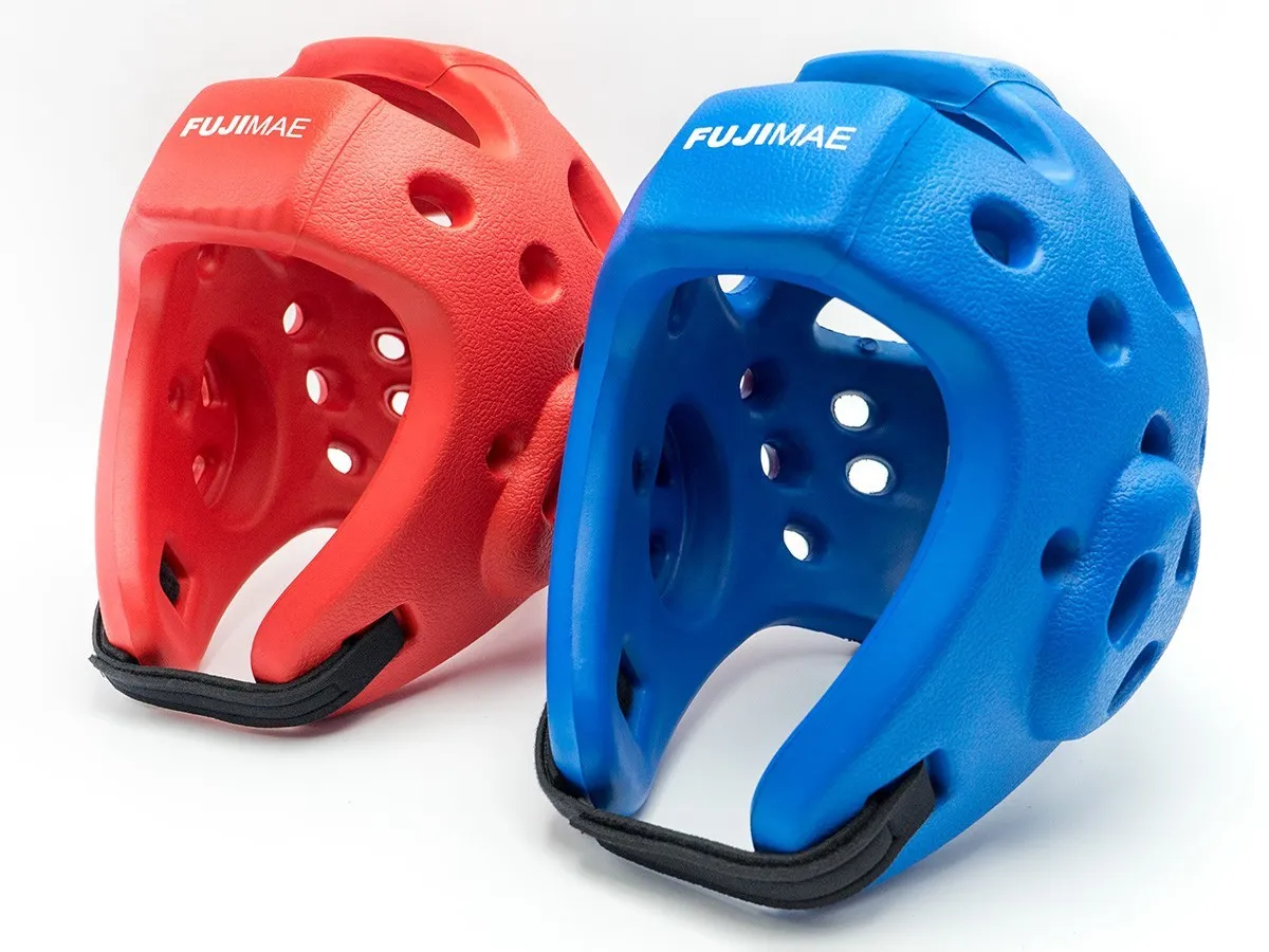 Kask ochronny na głowę do Taekwondo – jaki wybrać do sparingów?